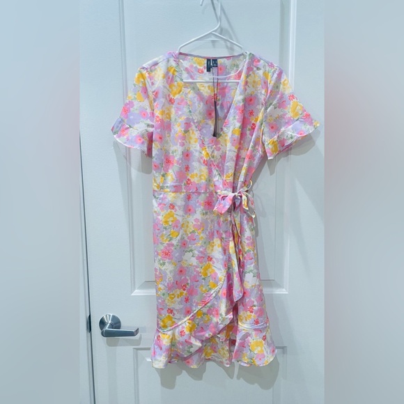 NEW…Vero Moda Henna Frill Floral Wrap Dress - Picture 2 of 4